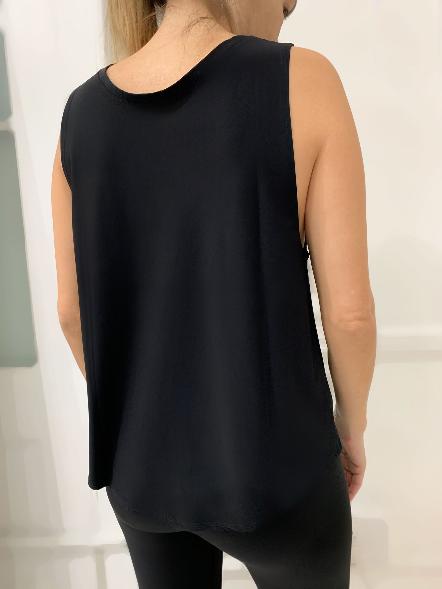 Black Reversible Tank